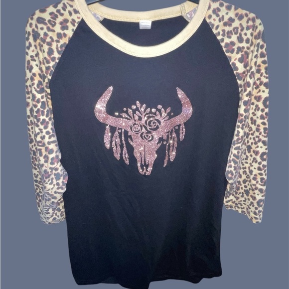 Leopard Print cow girl boho Shirt with Bull Skull Design. - Picture 1 of 6